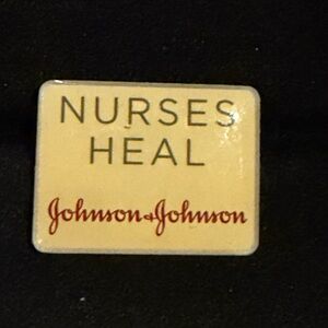 Nurses Heal Johnson & Johnson  lapel Hat Tie Pin Nursing Nurse